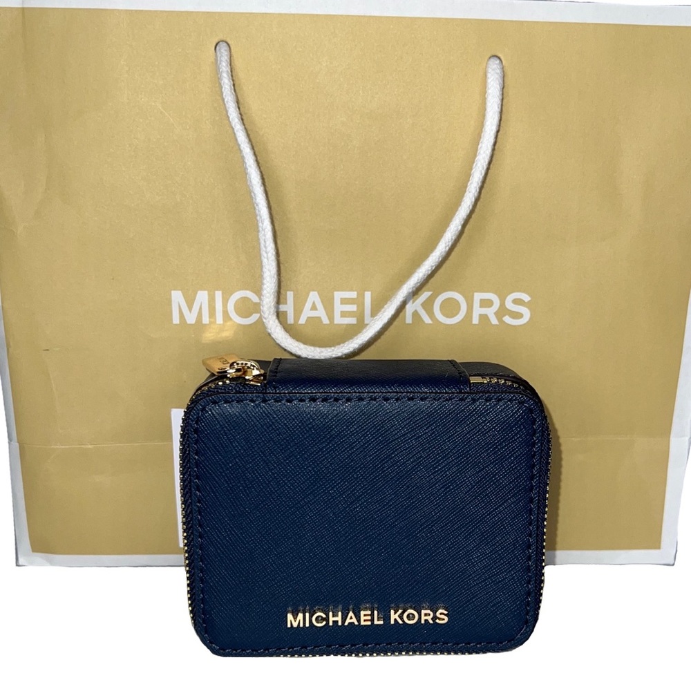 Small Michael Kors Jewelry Case in Navy Leather